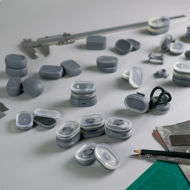 Beryl lights in a workbench